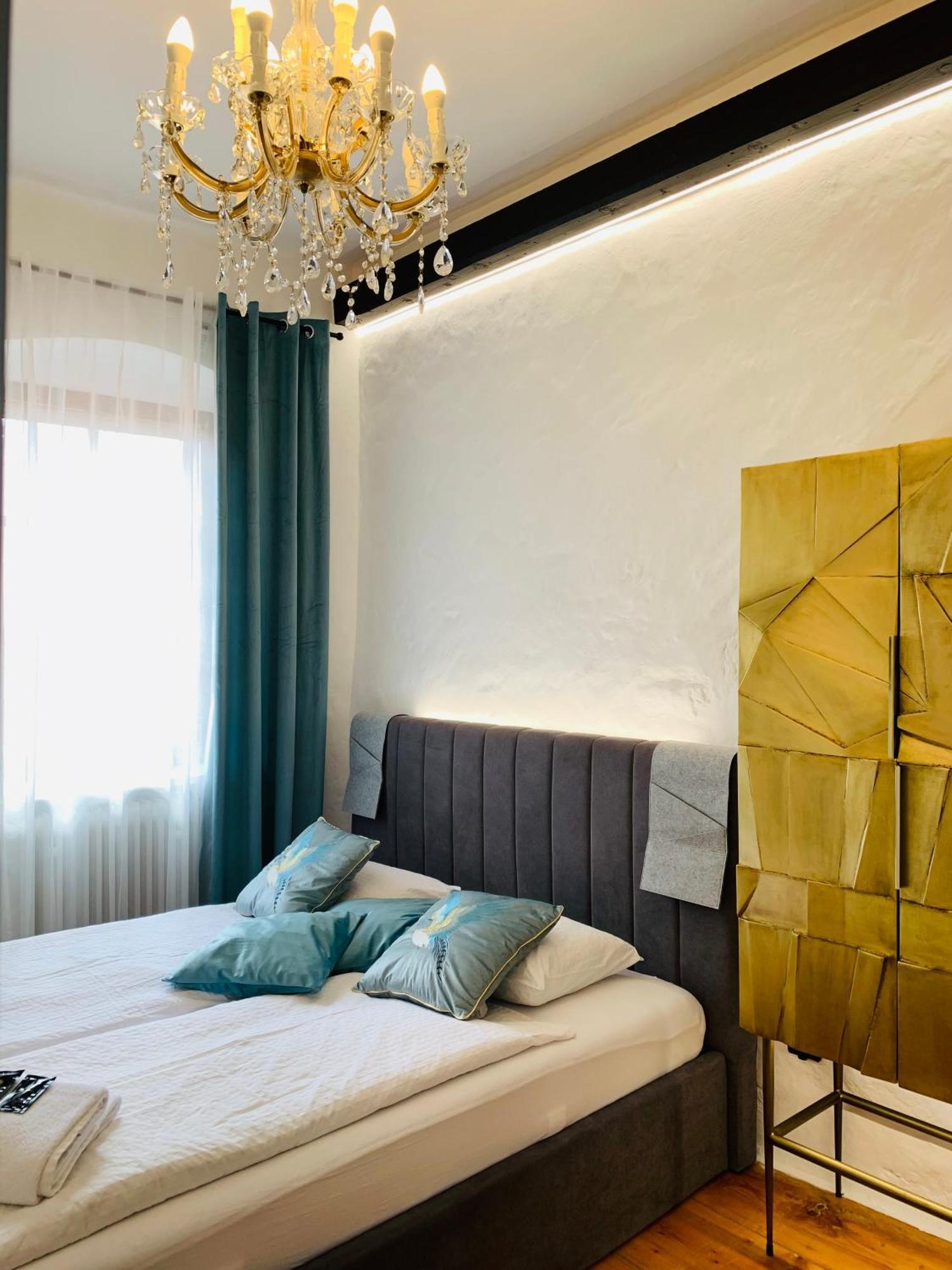 Boutique Apartments U Rolanda, Mikulasske Namesti Znojmo Buitenkant foto